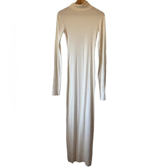Eterne Long Sleeve Turtleneck Maxi Dress - Picture 4 of 14